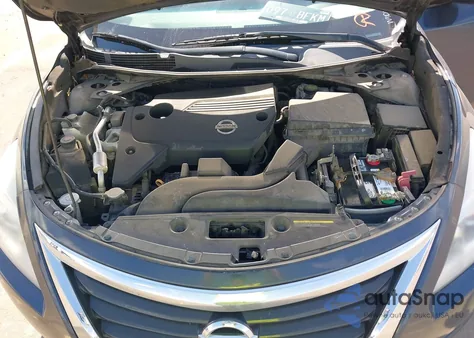 2015 Nissan Altima 2.5/2.5 S/2.5 Sl/2.5 Sv z USA, uszkodzony, nr VIN 1N4AL3AP7FN330230